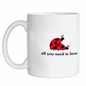 Прикольные кружки: all you need is love (божьи коровки)